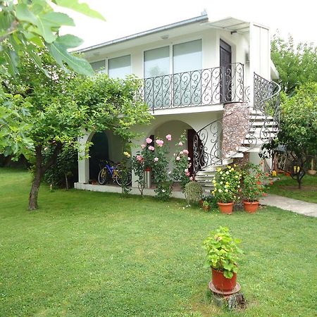 Apartment Odmor Bar Exterior photo