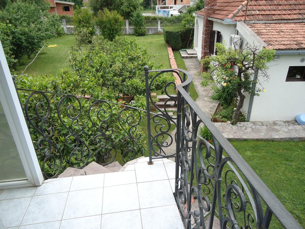 Apartment Odmor Bar Exterior photo